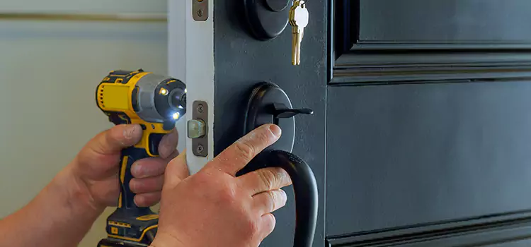 Commercial Door Lock Installation St. Clair Shores