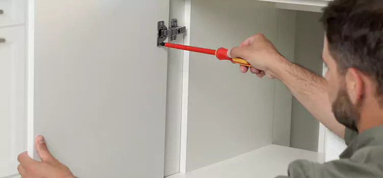 Screen Door Hinge Repair St. Clair Shores