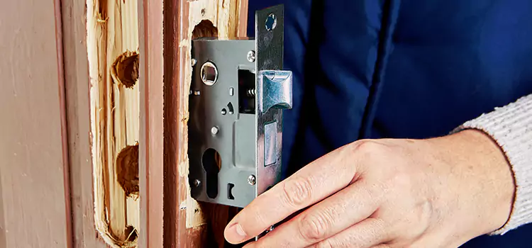 Garage Door Lock Replacement St. Clair Shores